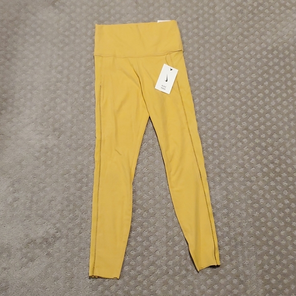 NWT Nike mustard yellow workout leggings - Picture 2 of 13